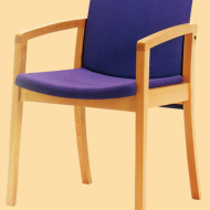 Мягкий стул синего цвета