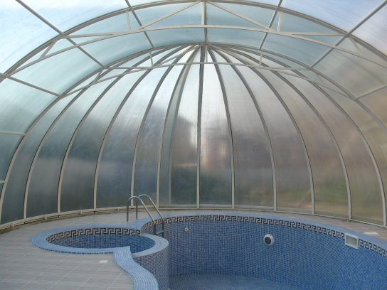 Прозрачный павильон для бассейна