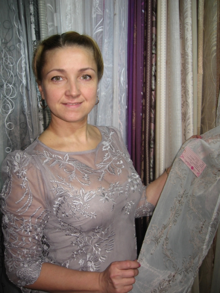 Анна Карипанова, представитель салона штор «Getex»