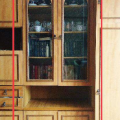 Шкаф для посуды: 
материал - дерево, светлый орех, 
размеры: 211х83х44 см. 
полки для посуды из стекла, внутренняя задняя стенка зеркальная  Казахстан  МДФ  7000  Самовывоз    211х83х44 см  Другое Сания