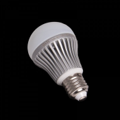 Лампа светодиодная LTC-bulb-003-7W220V-E27-NW с цоколем Е27 предназначена для замены ламп накаливания мощностью 60 Вт.  Мощность: 7  Светодиодные  Россия  1300  шт  \