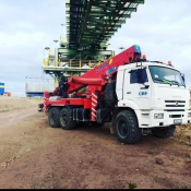 Автовышка вездеход 45 метров  Данный вид техники отличается повышенной проходимостью, незаменим в условиях бездорожья, оптимально подходит для высотных работ на высоте 45 метров. Грузоподъемность - 300 кг.  45 метров  18000  1  цена минимальная  Аренда автовышки, услуга автовышки, аренда \