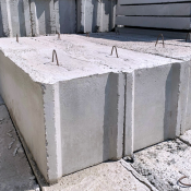 Блок фундамента        Шт  ProfБетон  от 9-3-6 до 24-6-6  Вопросы доставки уточняйте у менеджера  ProfБетон ИП