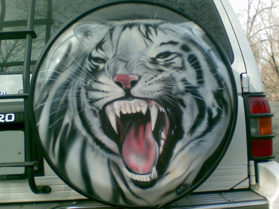 Аэрография для любителей хищного стиля: Тигр на заднем колесе